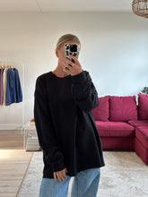 Afbeelding in Gallery-weergave laden, RUBY LONGSLEEVE - Black