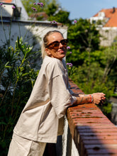 Afbeelding in Gallery-weergave laden, LENNY T-SHIRT - Sand