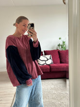 Afbeelding in Gallery-weergave laden, MARLEY SWEATER - Old pink/navy velvet