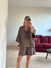 Afbeelding in Gallery-weergave laden, BOWIE ROBE - Dusty brown