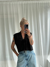 Afbeelding in Gallery-weergave laden, SUE WAISTCOAT - Black embroidery