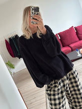 Afbeelding in Gallery-weergave laden, MARLEY SWEATER - Black