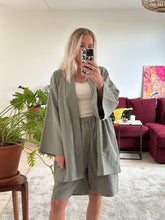 Afbeelding in Gallery-weergave laden, LOU SHORTS - Khaki