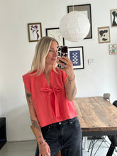 Afbeelding in Gallery-weergave laden, SUE WAISTCOAT - Coral