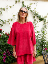 Afbeelding in Gallery-weergave laden, LENNY T-SHIRT - Raspberry red