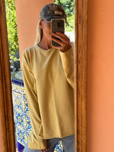 Afbeelding in Gallery-weergave laden, HOLLY LONGSLEEVE - Dusty yellow