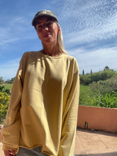 Afbeelding in Gallery-weergave laden, HOLLY LONGSLEEVE - Dusty yellow
