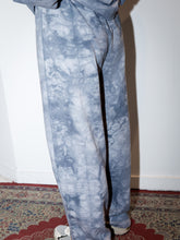 Afbeelding in Gallery-weergave laden, CLEO PANTS - Grey “tie dye”