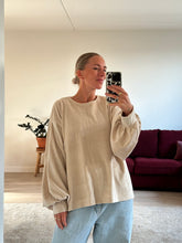 Afbeelding in Gallery-weergave laden, MARLEY SWEATER - Ecru