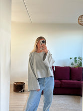 Afbeelding in Gallery-weergave laden, JAZZ SWEATER - Licht grey