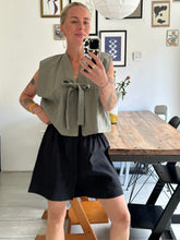 Afbeelding in Gallery-weergave laden, SUE WAISTCOAT - Khaki