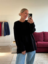 Afbeelding in Gallery-weergave laden, RUBY LONGSLEEVE - Black