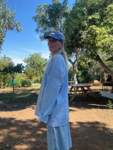 Afbeelding in Gallery-weergave laden, HOLLY LONGSLEEVE - Light blue