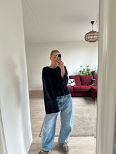 Afbeelding in Gallery-weergave laden, JAZZ SWEATER - Navy velvet