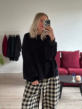 Afbeelding in Gallery-weergave laden, MARLEY SWEATER - Black