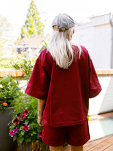 Afbeelding in Gallery-weergave laden, LENNY T-SHIRT - Wine red