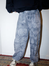 Afbeelding in Gallery-weergave laden, CLEO PANTS - Grey “tie dye”