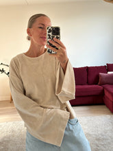 Afbeelding in Gallery-weergave laden, JAZZ SWEATER - Champagne