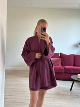 Afbeelding in Gallery-weergave laden, JUNE ROBE - Aubergine
