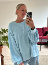 Afbeelding in Gallery-weergave laden, MARLEY SWEATER - Soft blue