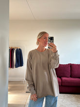 Afbeelding in Gallery-weergave laden, RUBY LONGSLEEVE - Beige