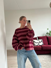 Afbeelding in Gallery-weergave laden, MARLEY SWEATER - Old pink/Bordeaux velvet