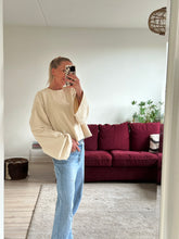 Afbeelding in Gallery-weergave laden, JAZZ SWEATER - Ecru
