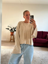 Afbeelding in Gallery-weergave laden, JAZZ SWEATER - Champagne