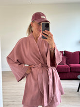 Afbeelding in Gallery-weergave laden, JUNE ROBE - Old pink