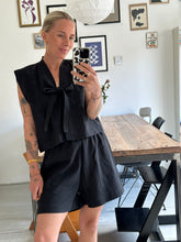 Afbeelding in Gallery-weergave laden, SUE WAISTCOAT - Black