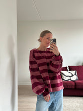Afbeelding in Gallery-weergave laden, MARLEY SWEATER - Old pink/Bordeaux velvet