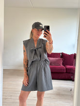 Afbeelding in Gallery-weergave laden, SUE WAISTCOAT - Grey