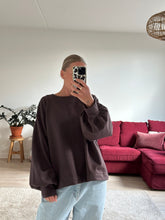 Afbeelding in Gallery-weergave laden, MARLEY SWEATER - Chocolate brown
