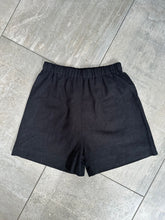 Afbeelding in Gallery-weergave laden, NOVÈL SHORTS - Black