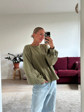 Afbeelding in Gallery-weergave laden, MARLEY SWEATER - Olive