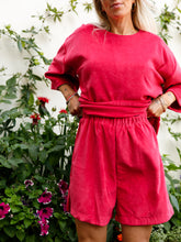 Afbeelding in Gallery-weergave laden, NOVÈL SHORTS - Raspberry red