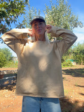 Afbeelding in Gallery-weergave laden, HOLLY LONGSLEEVE - Beige