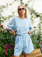 Afbeelding in Gallery-weergave laden, NOVÈL SHORTS - Soft blue