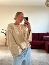 Afbeelding in Gallery-weergave laden, JAZZ SWEATER - Champagne
