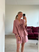 Afbeelding in Gallery-weergave laden, BOWIE ROBE - Dusty pink