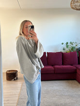 Afbeelding in Gallery-weergave laden, JAZZ SWEATER - Licht grey