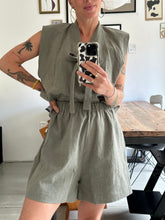 Afbeelding in Gallery-weergave laden, SUE WAISTCOAT - Khaki
