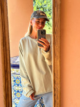 Afbeelding in Gallery-weergave laden, HOLLY LONGSLEEVE - Earth khaki