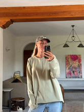 Afbeelding in Gallery-weergave laden, HOLLY LONGSLEEVE - Earth khaki