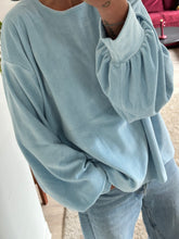 Afbeelding in Gallery-weergave laden, MARLEY SWEATER - Soft blue