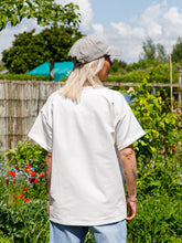Afbeelding in Gallery-weergave laden, LOVA T-SHIRT - White