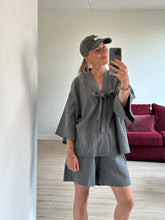 Afbeelding in Gallery-weergave laden, NOVÈL SHORTS - Grey