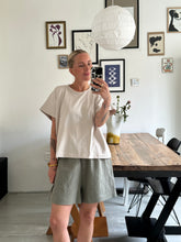Afbeelding in Gallery-weergave laden, NOVÈL SHORTS - Khaki