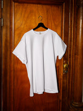 Afbeelding in Gallery-weergave laden, LOVA T-SHIRT - White