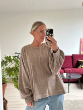 Afbeelding in Gallery-weergave laden, MARLEY SWEATER - Beige